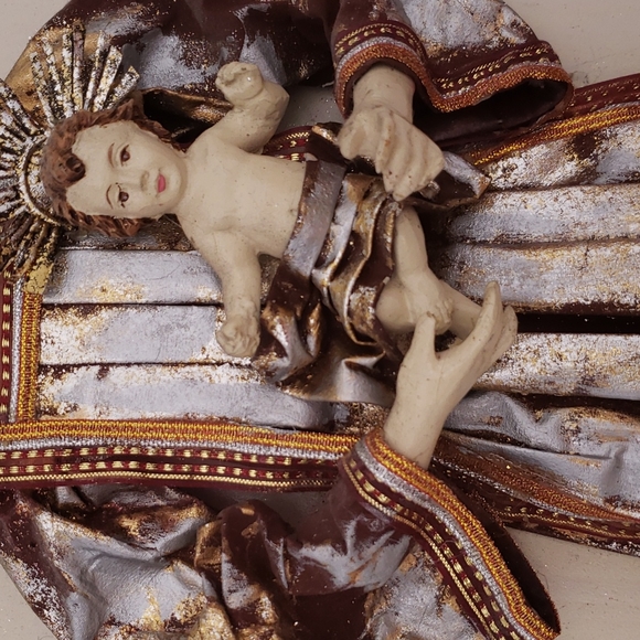 Vintage Virgen Mary Wall Art Hand Made - Picture 11 of 12